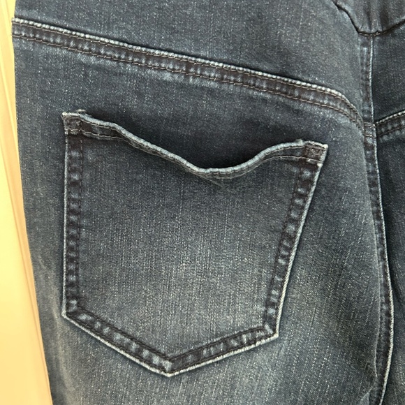 Chico's Short Perfect Stretch Jeans - Picture 5 of 11